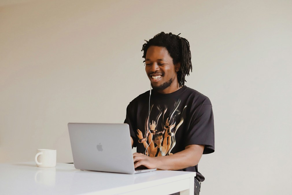 Vibe coding: bouw je eigen app of website zonder programmeerkennis