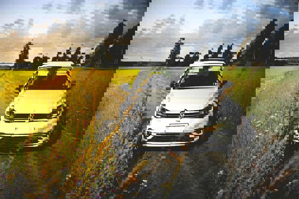 Leer hoe jij betrouwbare Duitse autosites gebruikt om veilig een auto te importeren