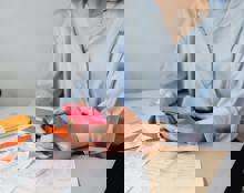 In 2025 Je Eigen Bedrijf Gestart Zo Pak Je De Eerste Belastingaangifte Aan!